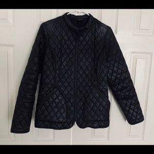 Trendy Banana Republic thin puffer black jacket